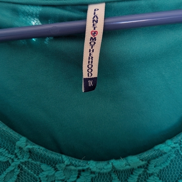 Women's lacey maternity cocktail dress in color teal - Picture 4 of 5